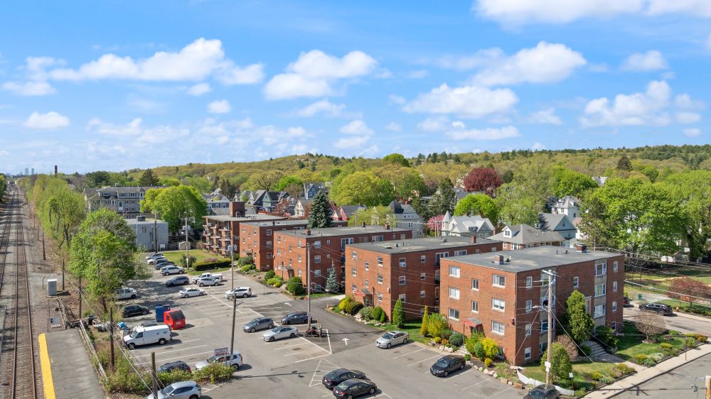 Pleasant Street Apartments